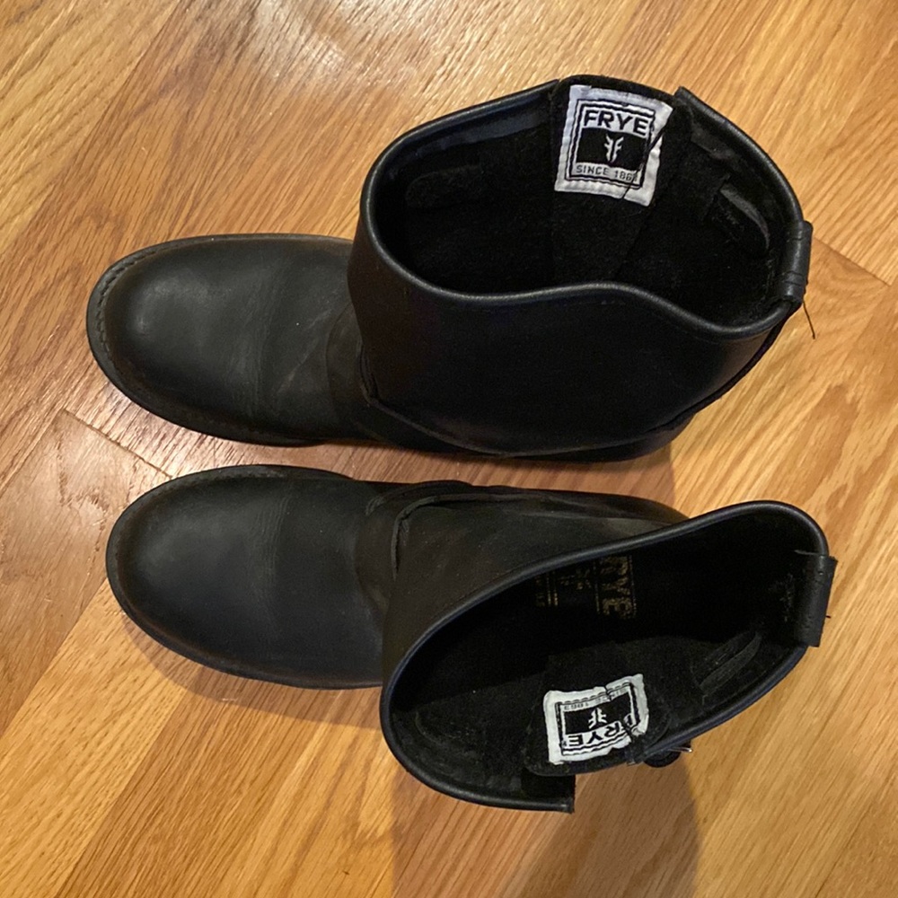 Frye 8R Engineer Boots